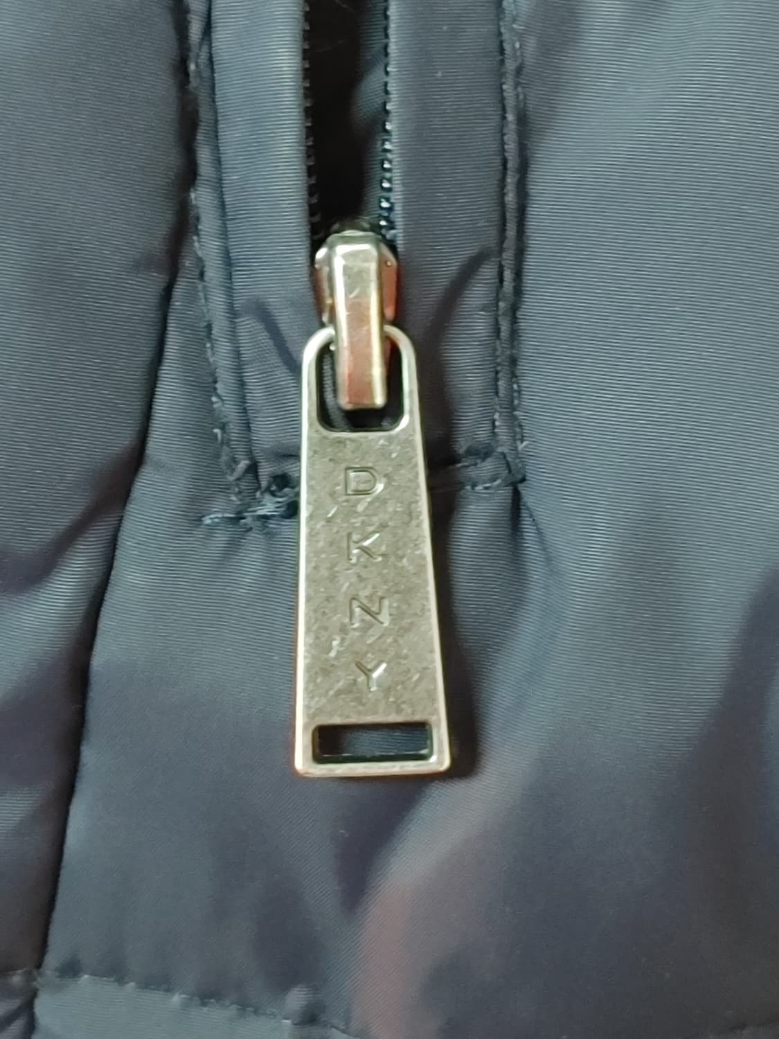 DKNY 디케이엔와이 여성 오리털 후드롱패딩 상품이미지5