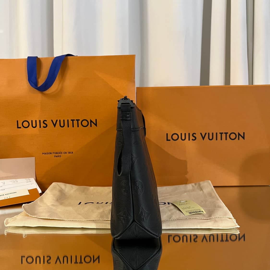 [풀구성]루이비통 쉐도우 수플 보야주 클러치백 상품이미지4