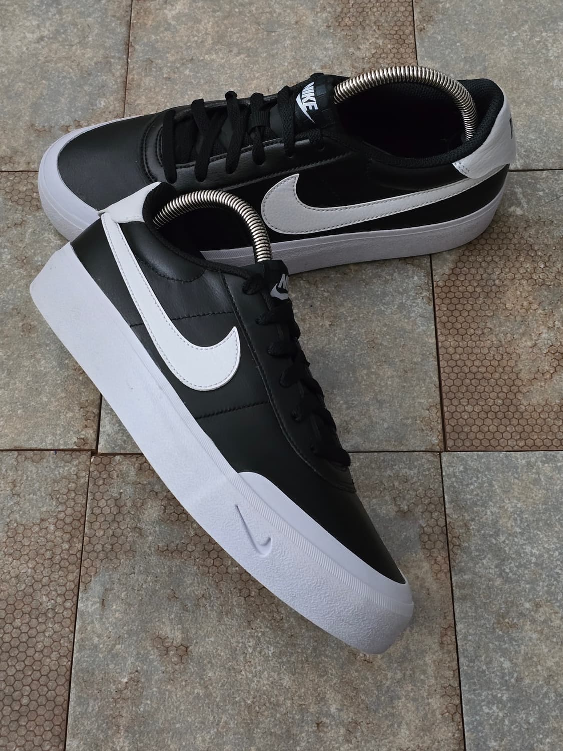 (270)나이키 코트 슛 검흰 상품이미지6