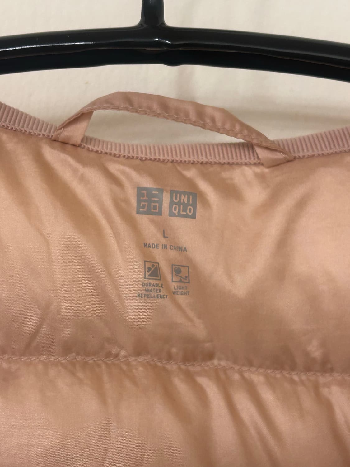 유니클로 경량 패딩 여성 L (베이비핑크 색감) 상품이미지4