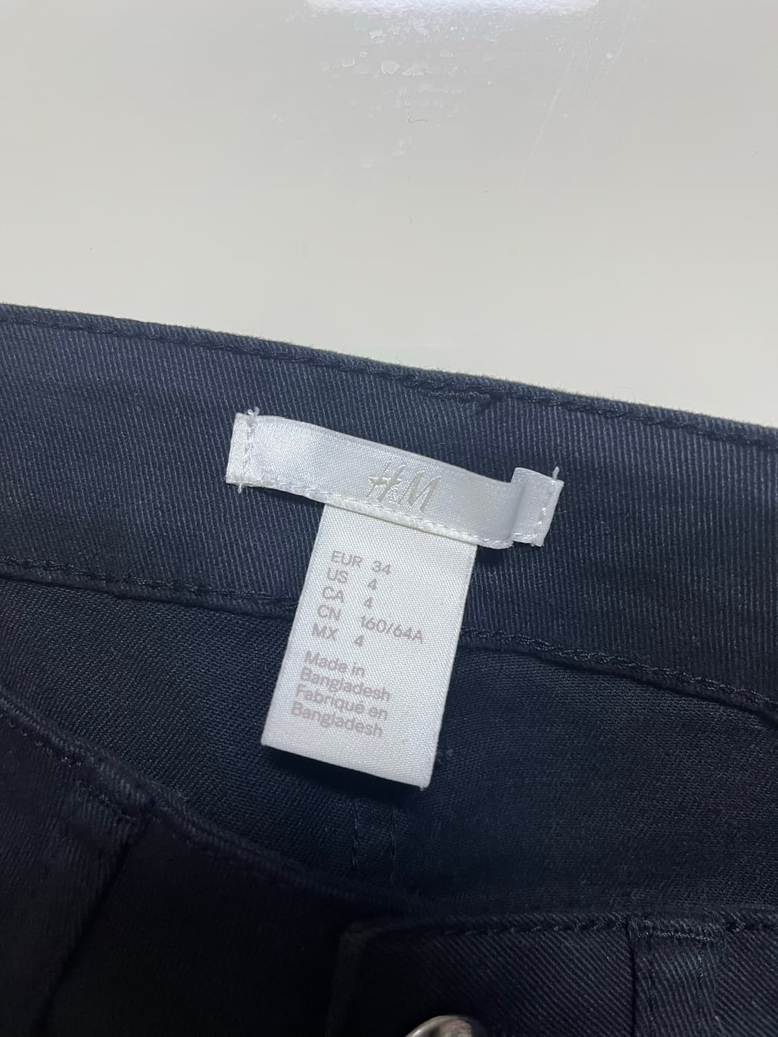 H&M 블랙 쇼츠 새상품 상품이미지4