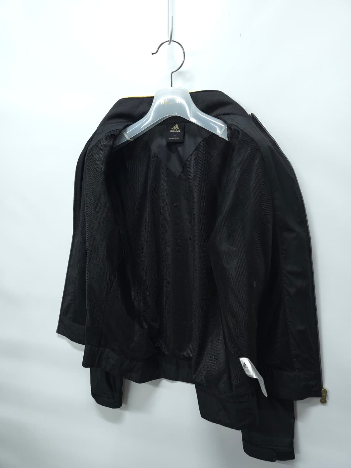 아디다스 여성 블랙 & 골드 윈드브레이커 (55~66) 상품이미지9