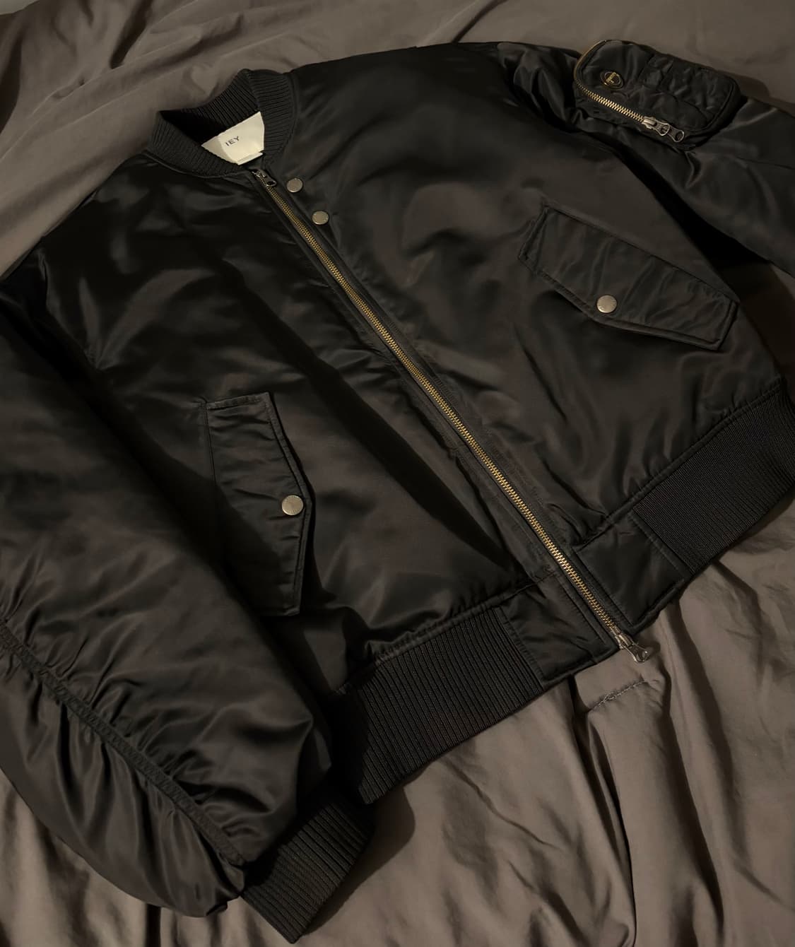 이에이 POUCH BOMBER JACKET Black 상품이미지1