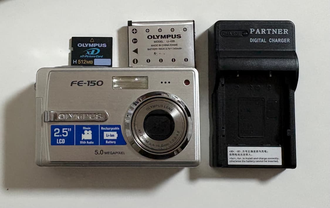 (미품•작동확인 ok) 올림푸스 fe-150 디카 상품이미지3