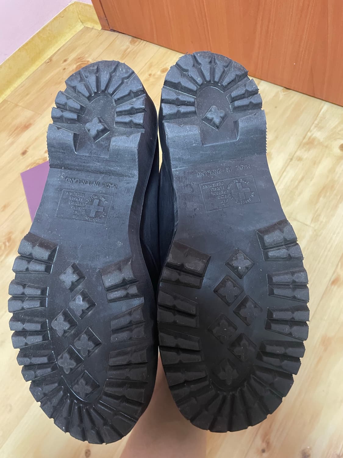 닥터마틴 왁스커맨더 uk9 상품이미지4