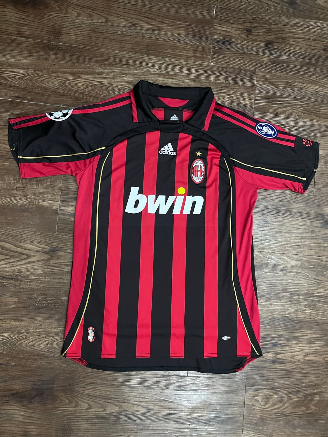 06-07 AC밀란 인자기 홈 유니폼 상품이미지1