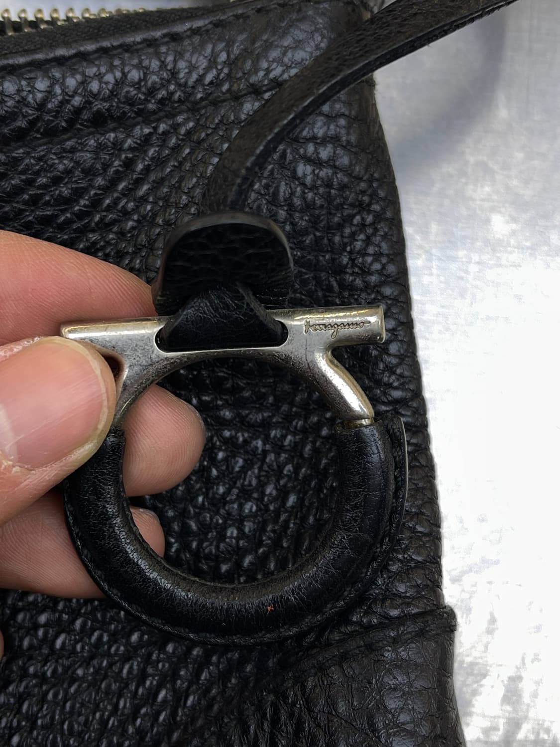 살바토레 페라가모 레더 숄더 백 상품이미지7