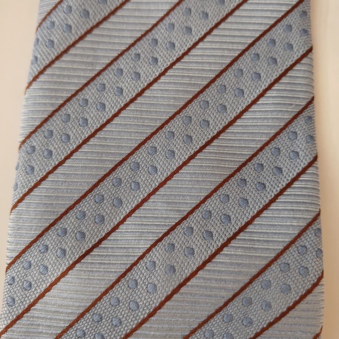 아이그너 실크 스카이블루 스트라이프 넥타이 9cm A등급 A19077
 상품이미지7