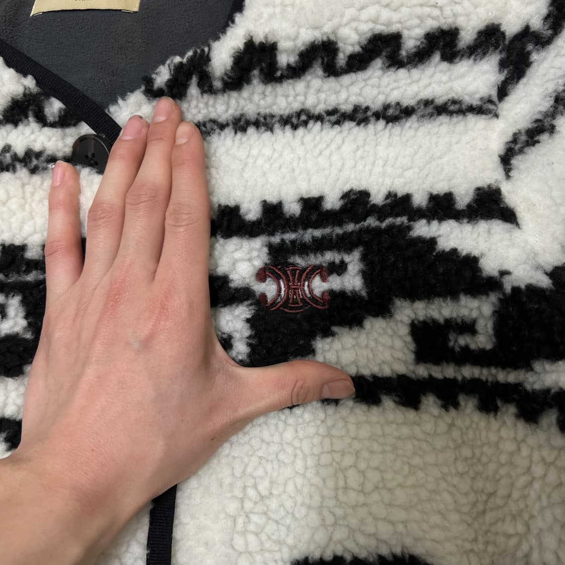 셀린느 파리 여성 자카드 노카라 플리스 후리스 자켓 상품이미지4