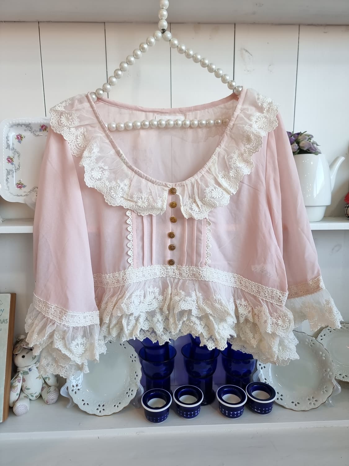 리즈리사케이프 블라우스 상품이미지1