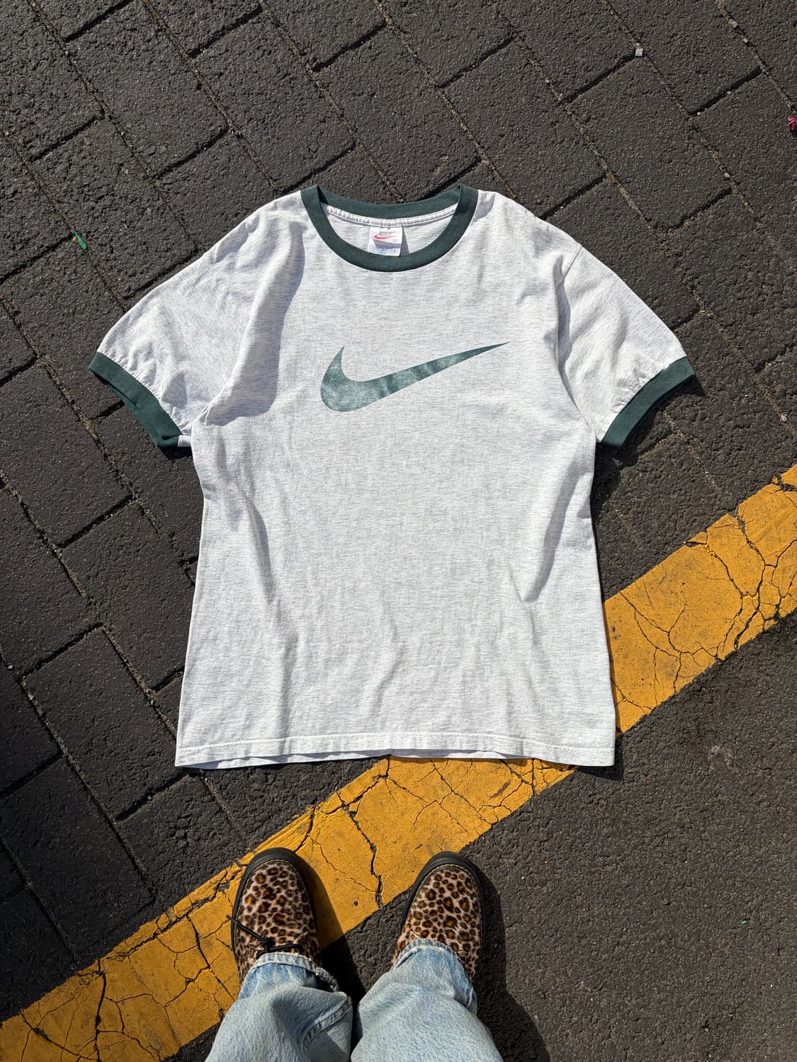 90’s Nike big swoosh logo faded T-shirt 상품이미지1