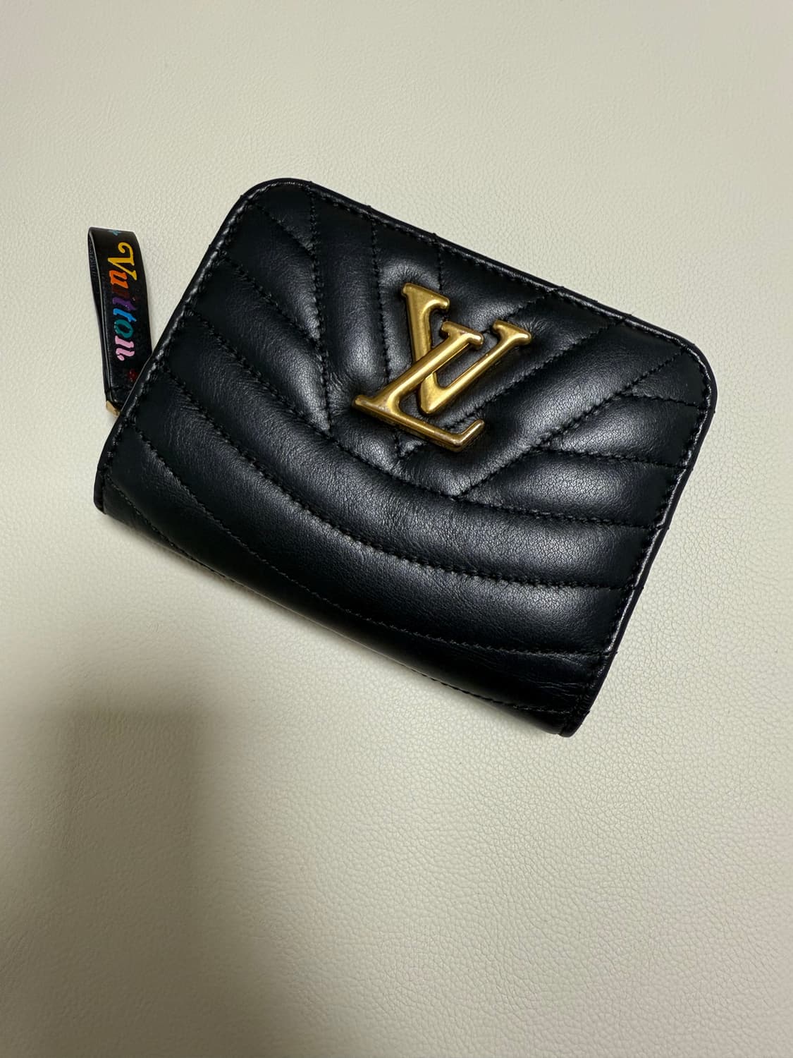 루이비통 뉴웨이브 지퍼 반지갑 정품 상품이미지1