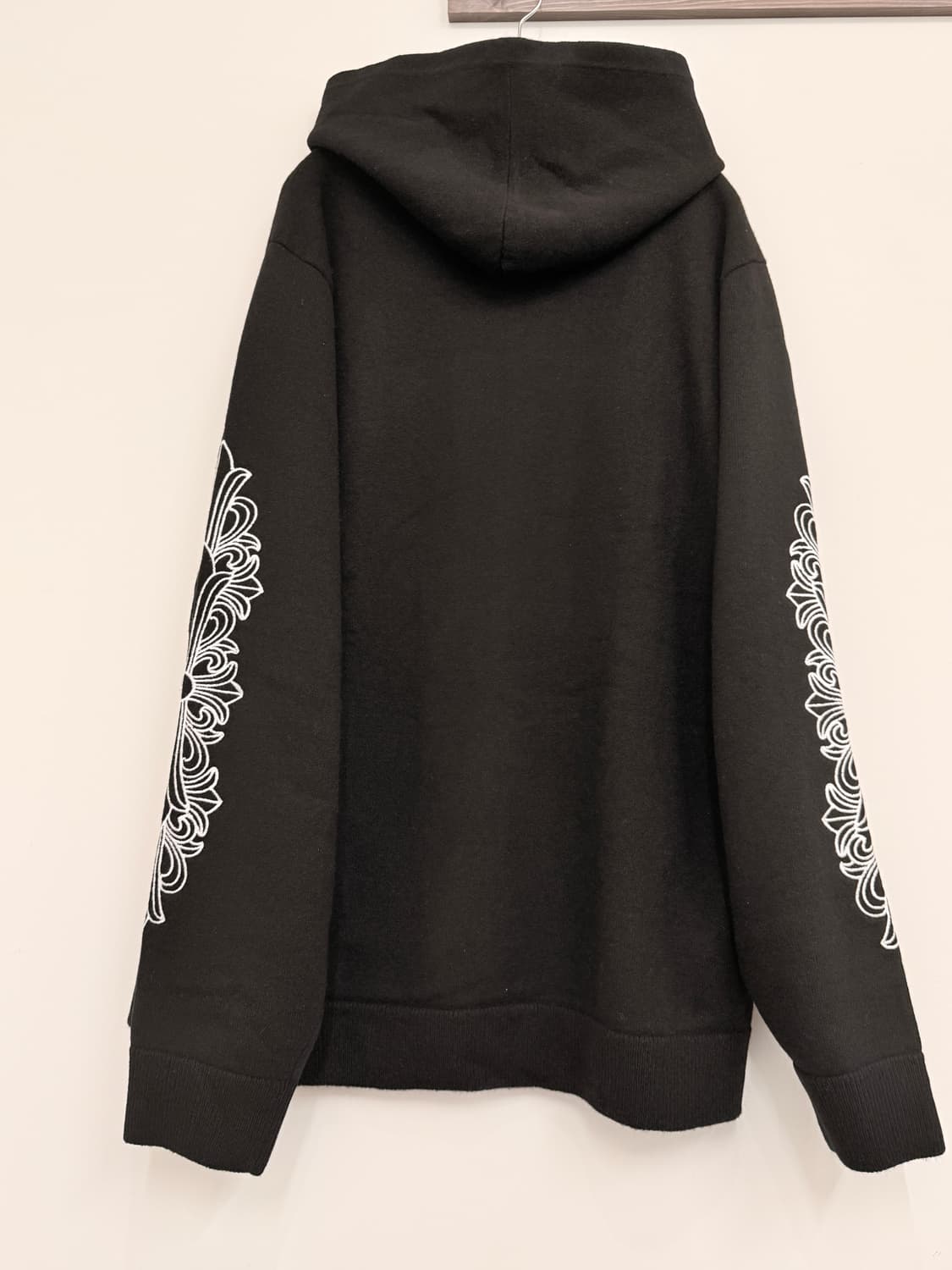 크롬하츠 캐시미어 플로랄 자수 후드 XL 상품이미지5