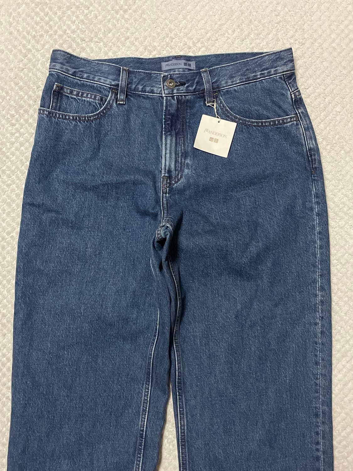 유니클로 X JW ANDERSON 콜라보 스트레이트 데님 팬츠 상품이미지3
