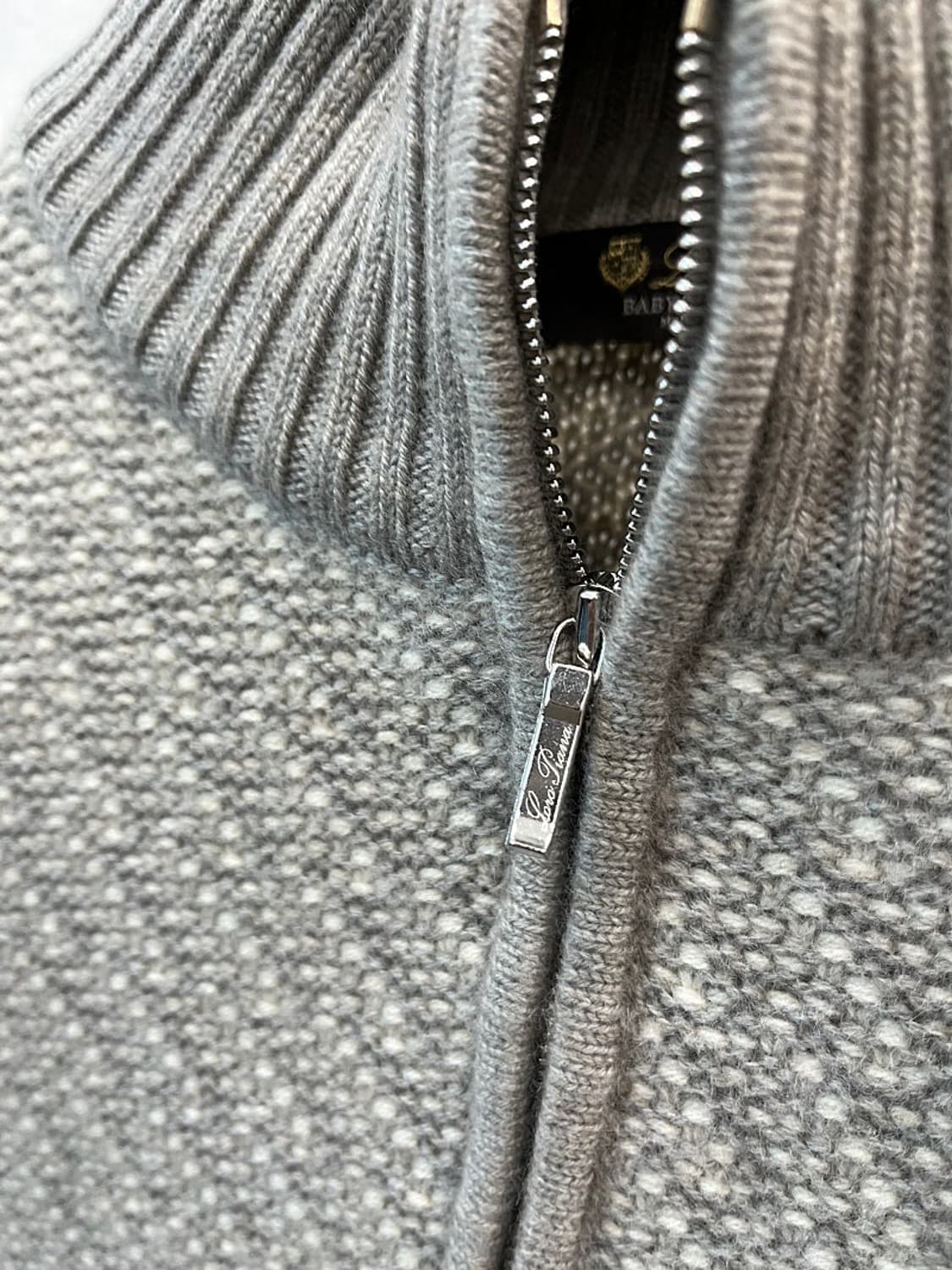 110) 로로피아나 신형 캐시미어 하프집업니트 상품이미지5