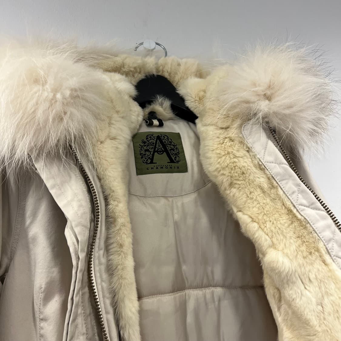 Alessandra CHAMONIX 알레산드라 샤모닉스 숏 점퍼 상품이미지4