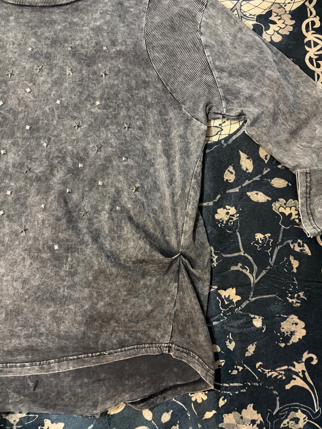 Gothic studs one off-shoulders leeve  상품이미지9