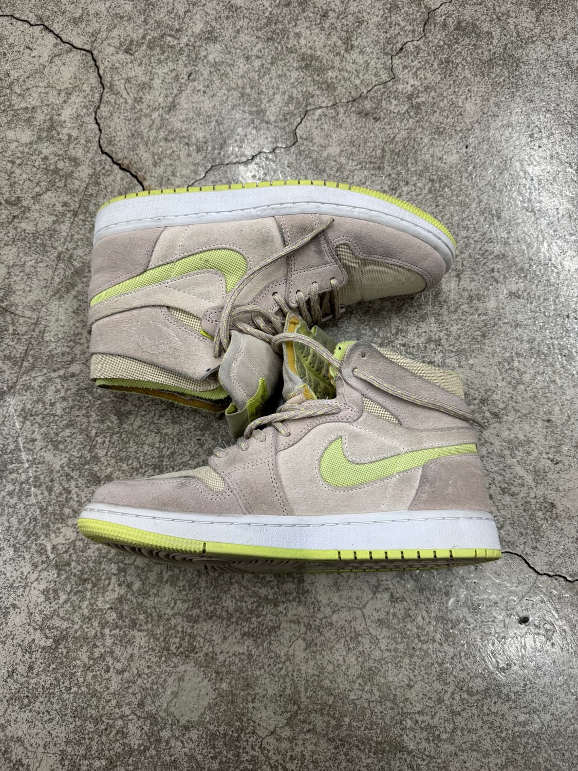 245 나이키 에어조던1 컴포트 트위스트레몬  상품이미지3