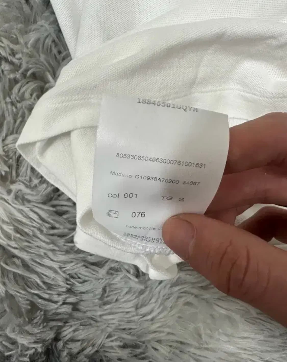 몽클레어 카라티 판매합니다 상품이미지9