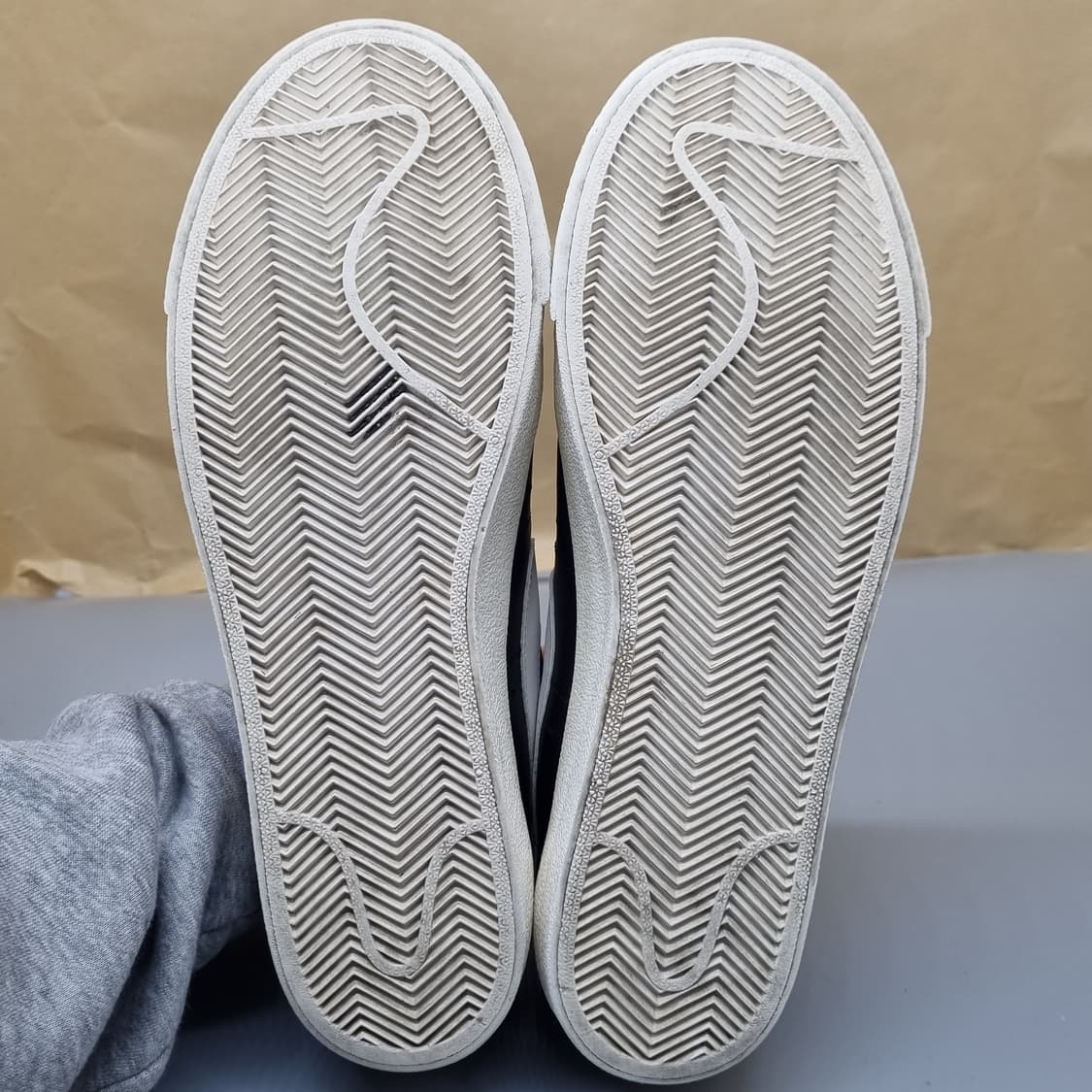 나이키 블레이저 로우77 블랙 남성스니커즈270 상품이미지3