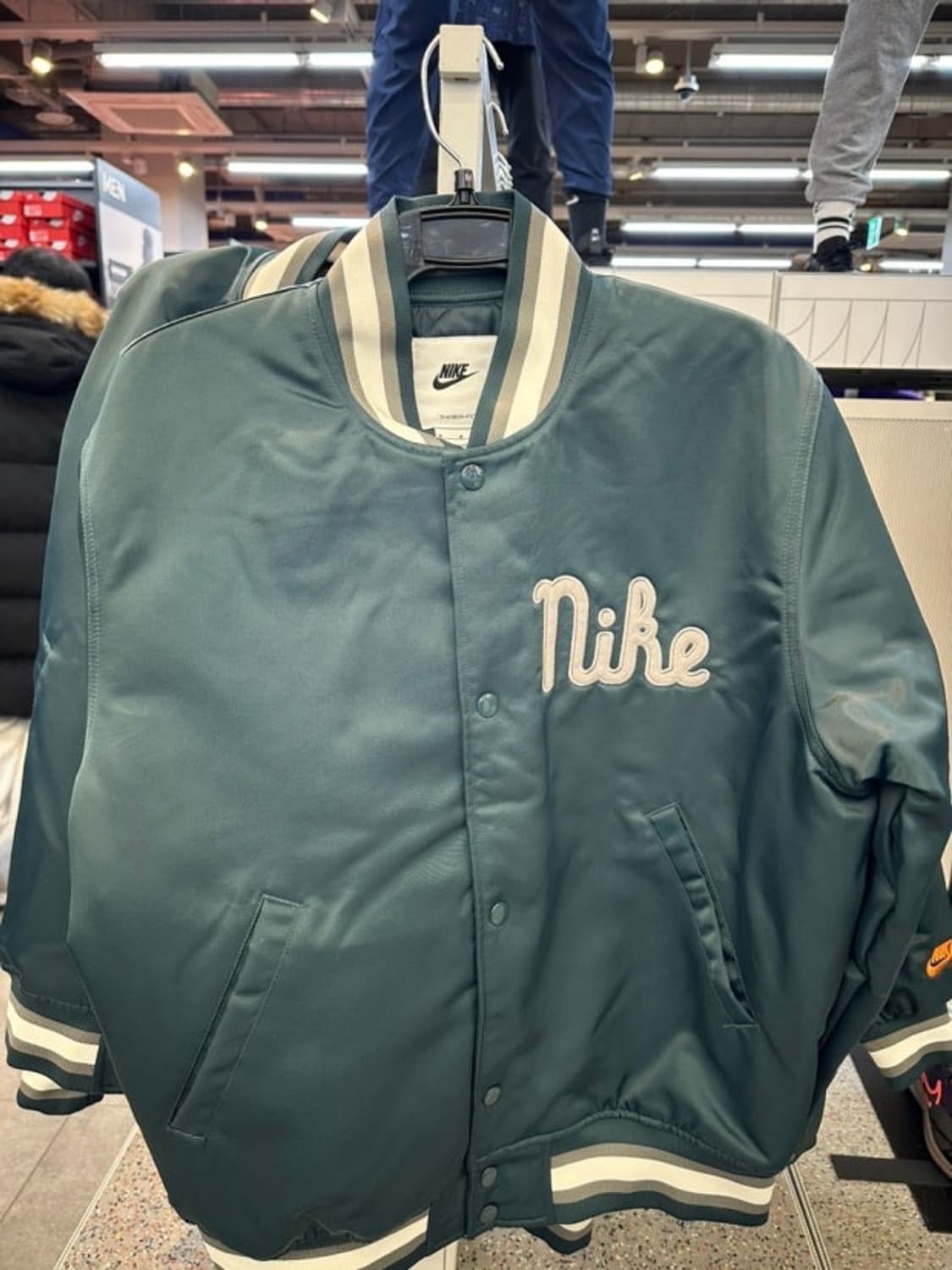 나이키 바시티자켓 그린m 상품이미지1