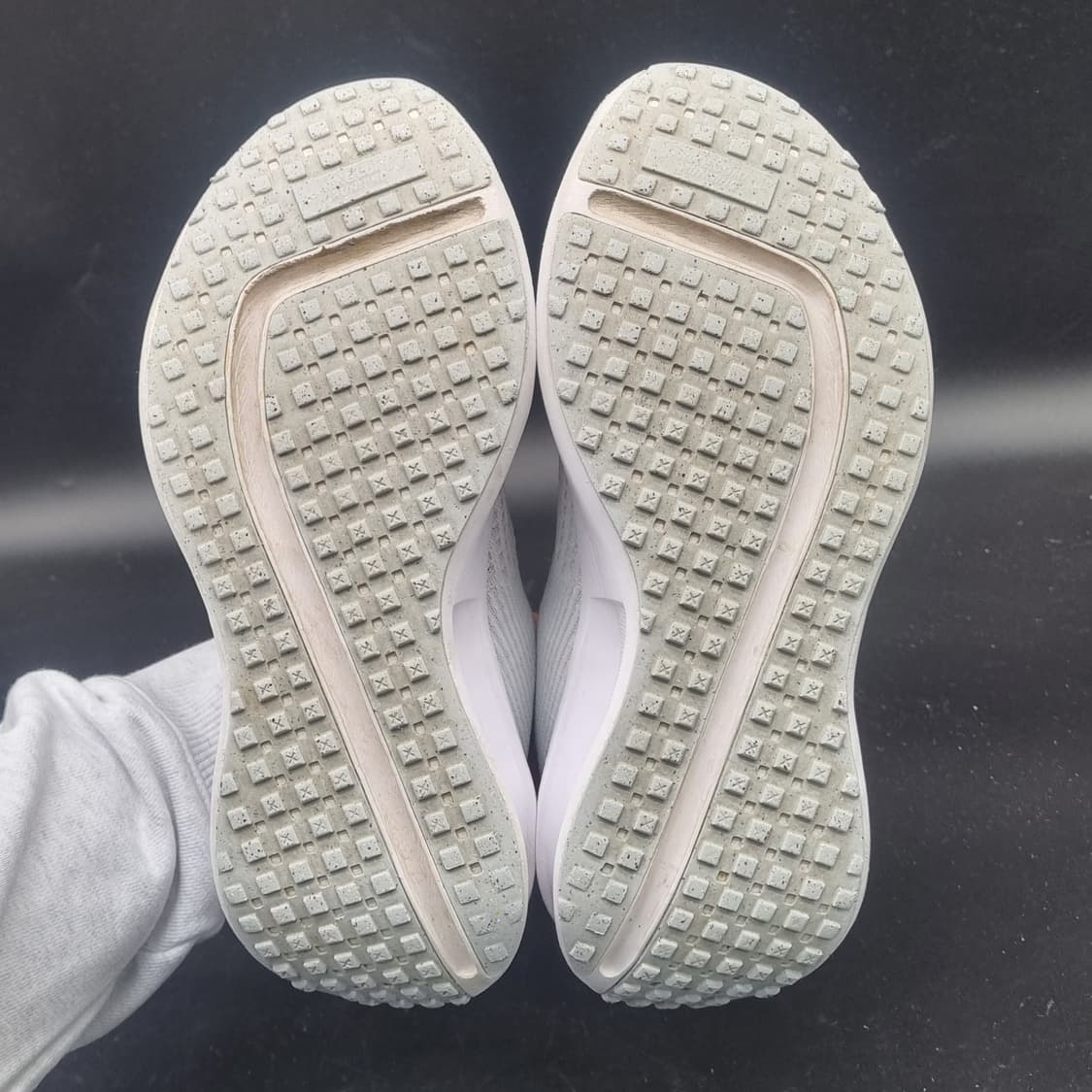 나이키 인터렉트런 여성운동화 230 상품이미지3