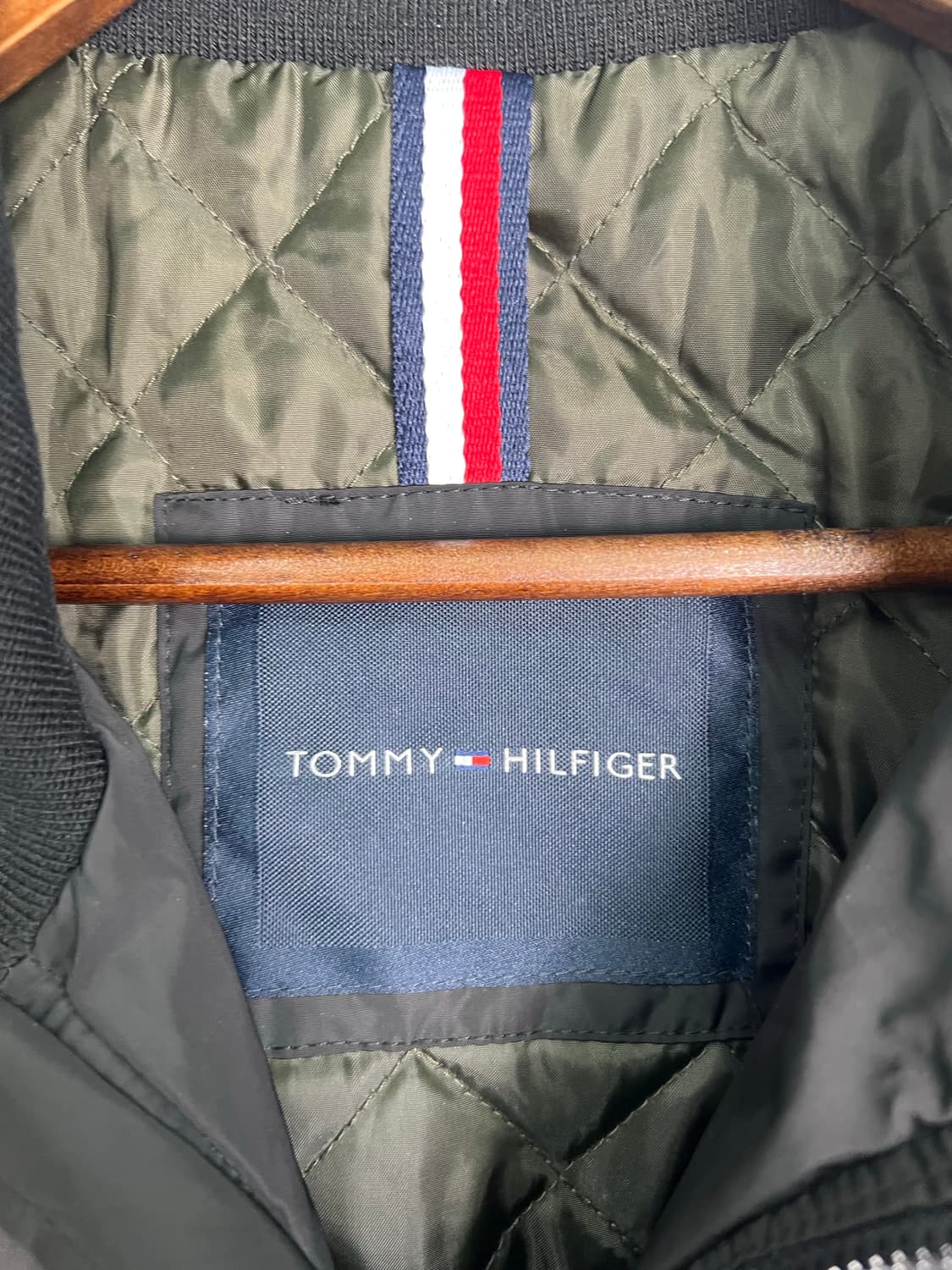 TOMMY HILFIGER 블랙 바람막이 상품이미지2