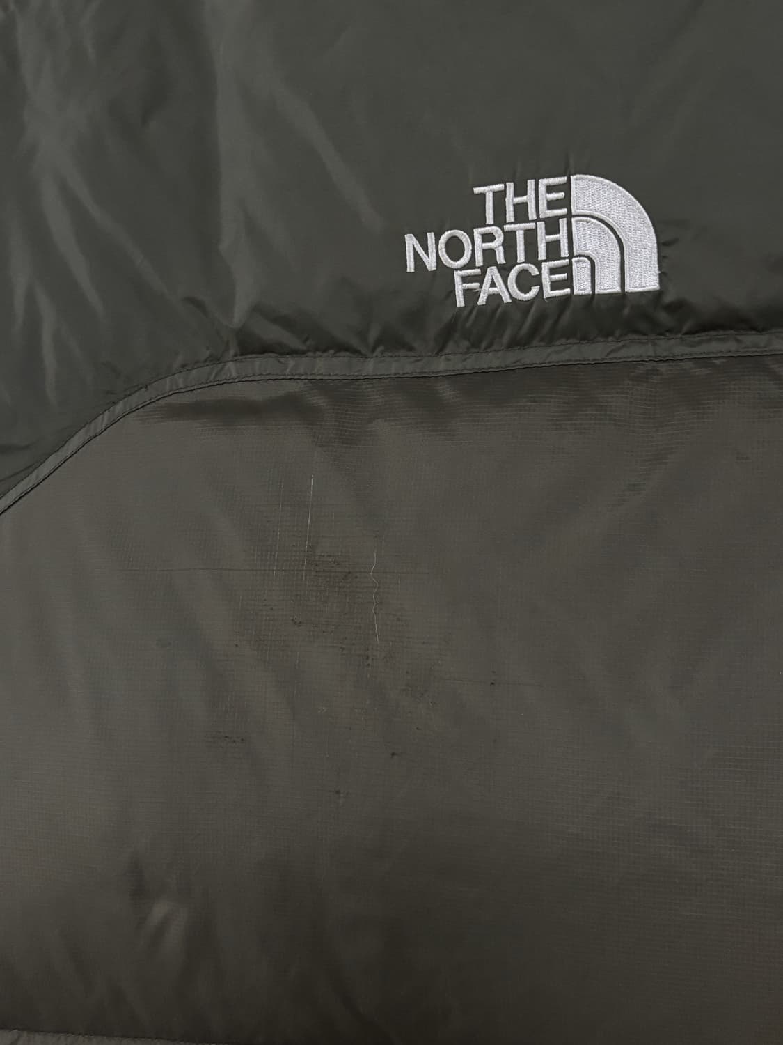 노스페이스 센터 로고 조끼 패딩 카키브라운 XXL 상품이미지7