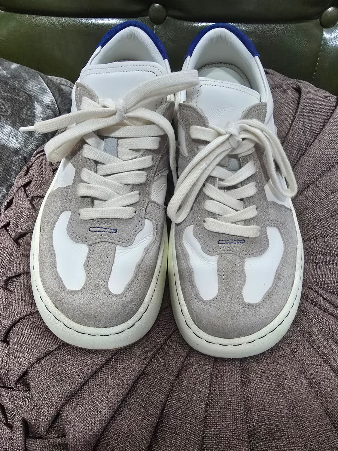 아더에러 로그 바우스 오프 화이트 250~ 상품이미지1