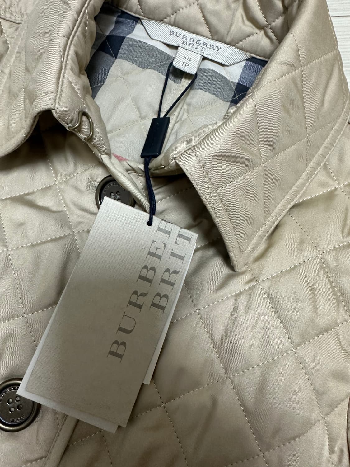 버버리 퀼팅 자켓 XS 사이즈 새 제품입니다 상품이미지4