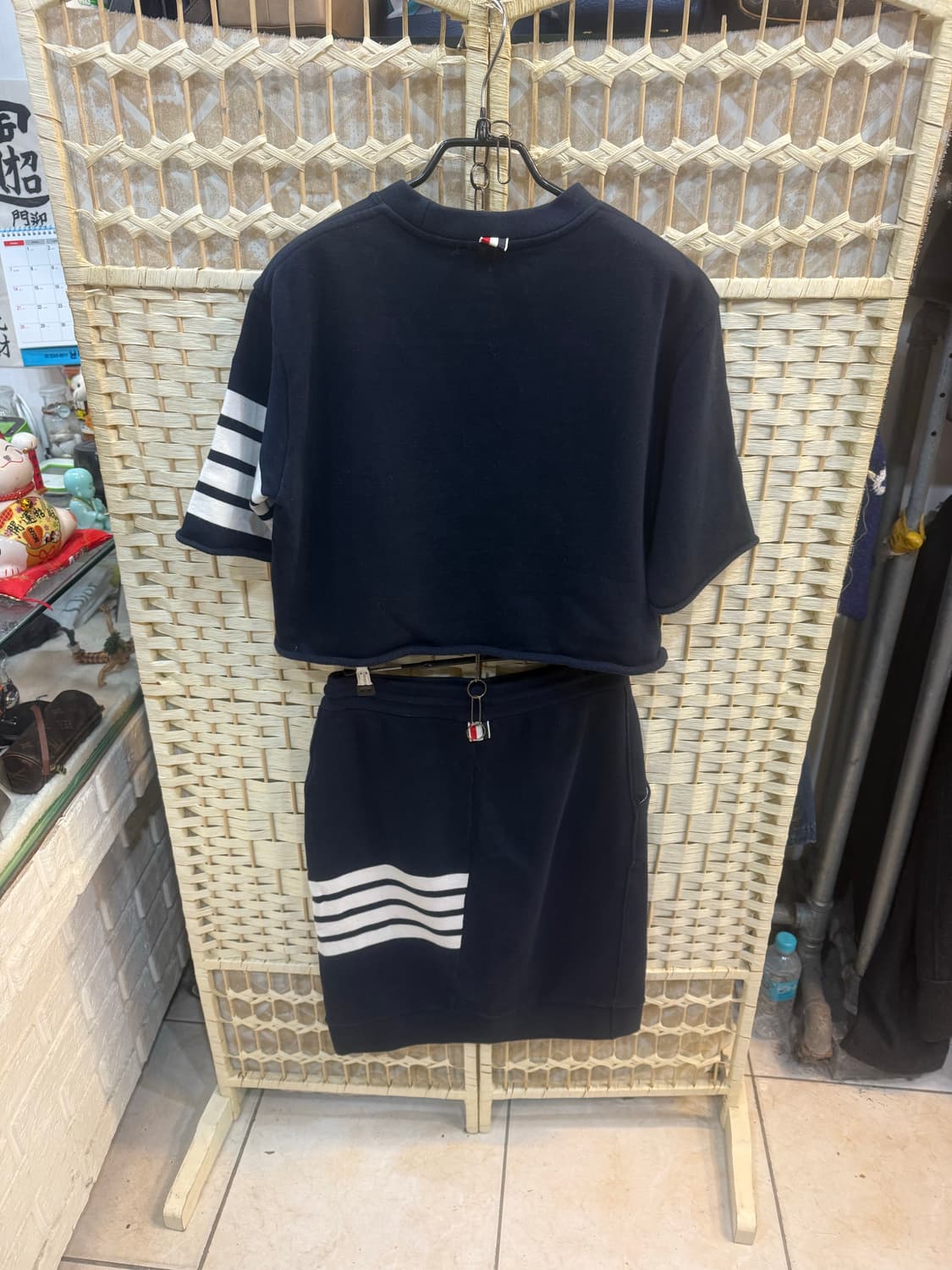 38/44-55/28-30 정품 톰브라운 크롭반팔+스커트set 팝니다 상품이미지7