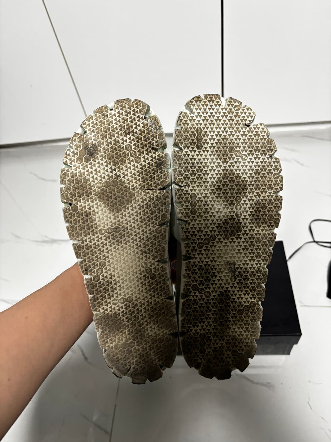 프라다 슬리퍼 판매합니다 상품이미지6