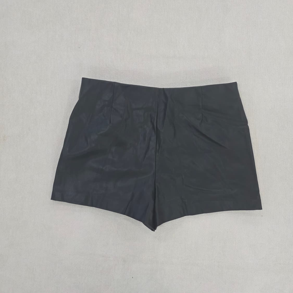 [26] 자라 인조가죽 미니팬츠 페이크 레더 숏팬츠 1231J 상품이미지1