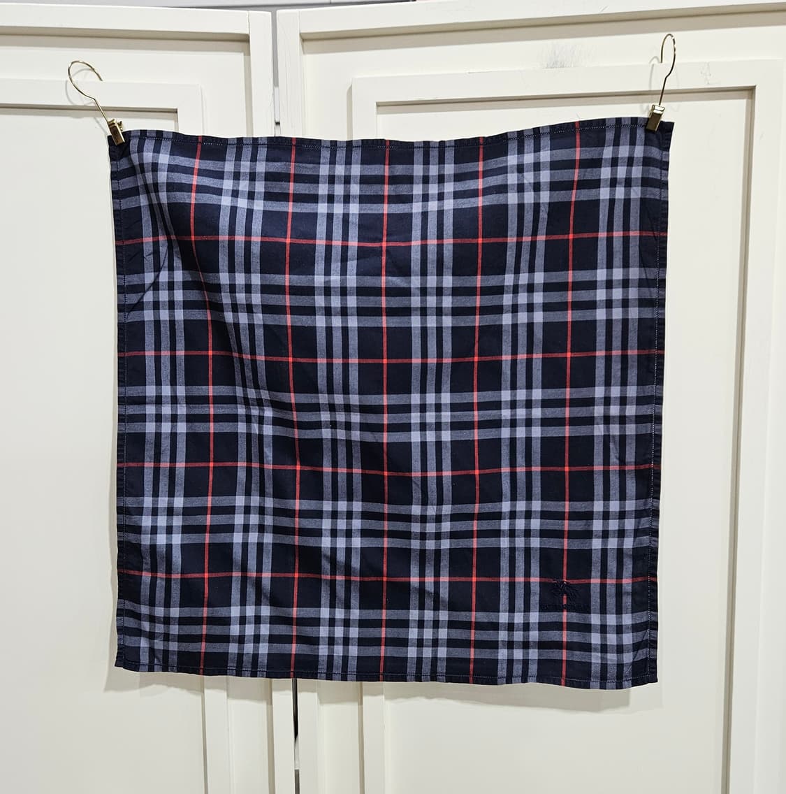 버버리네이비 체크 손수건 상품이미지2