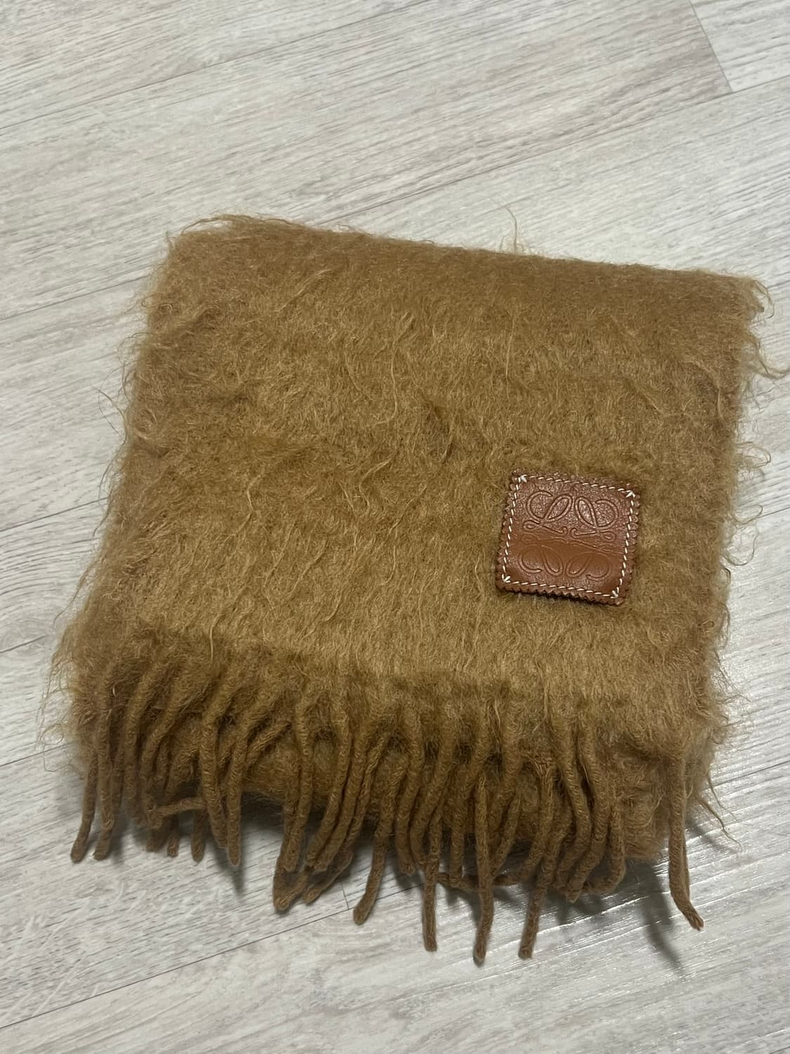 로에베 머플러 상품이미지2