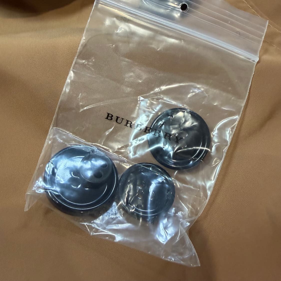 버버리 엠버포드 카멜 트렌치 코트 상품이미지5