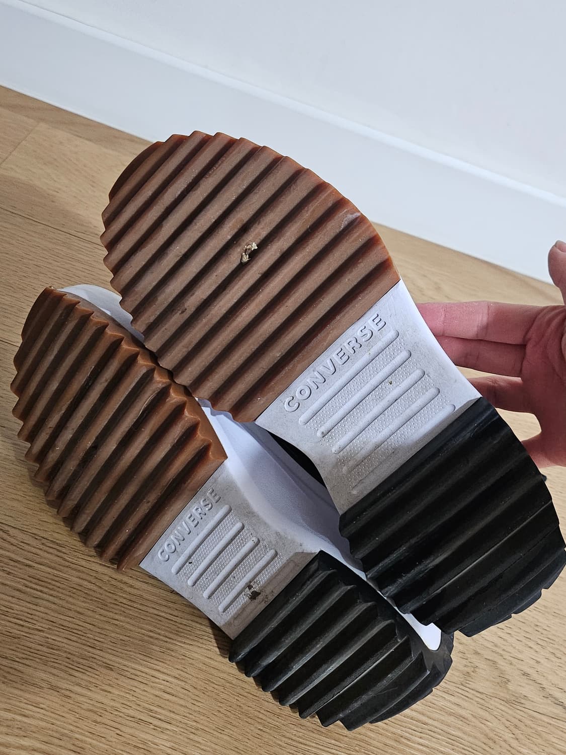 컨버스 런스타 하이크 검흰 235 상품이미지3