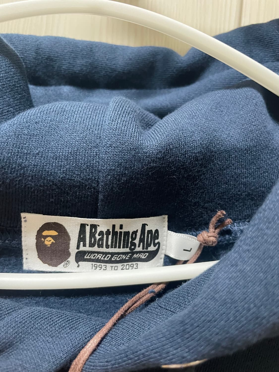 베이프 홀로그램후드티 네이비 상품이미지4