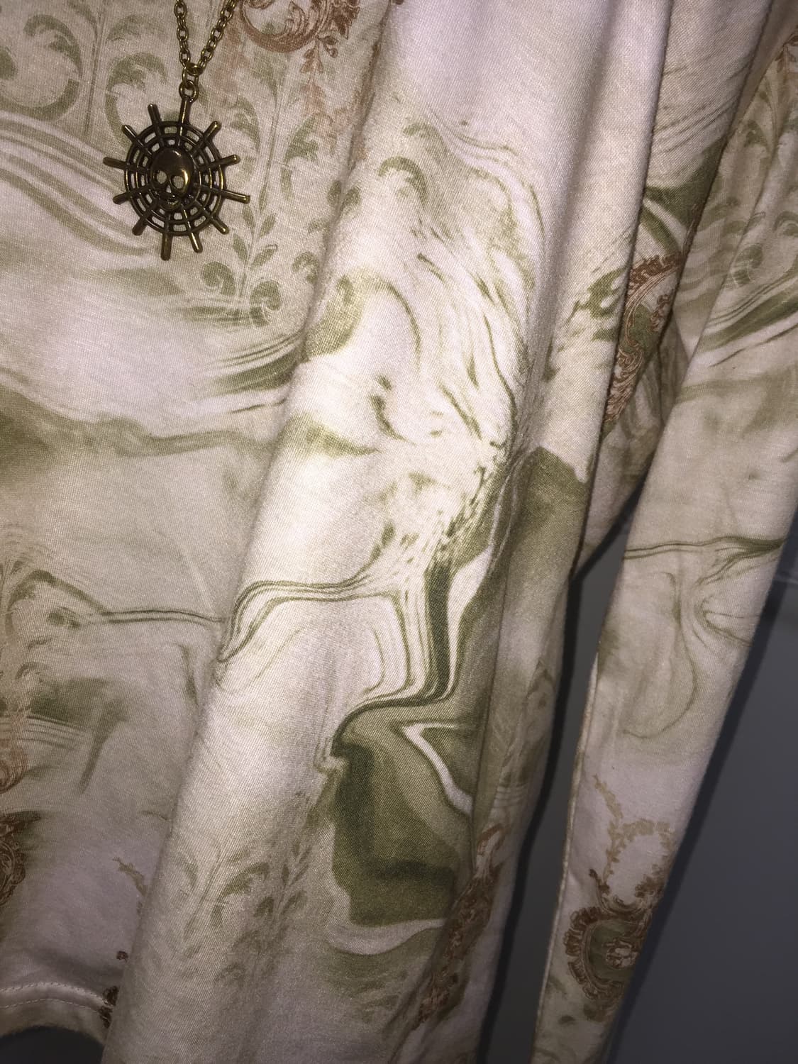 UGO REALI oriental flower long T 상품이미지3