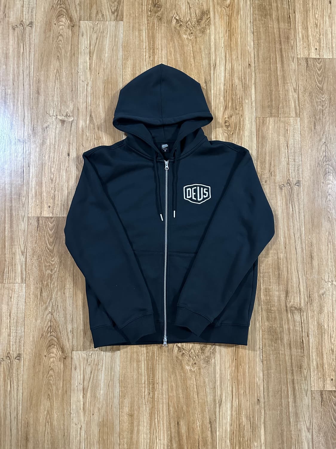 데우스 엑스 마키나 컬리지 어드레스 후드 집업 블랙 (m) 상품이미지2