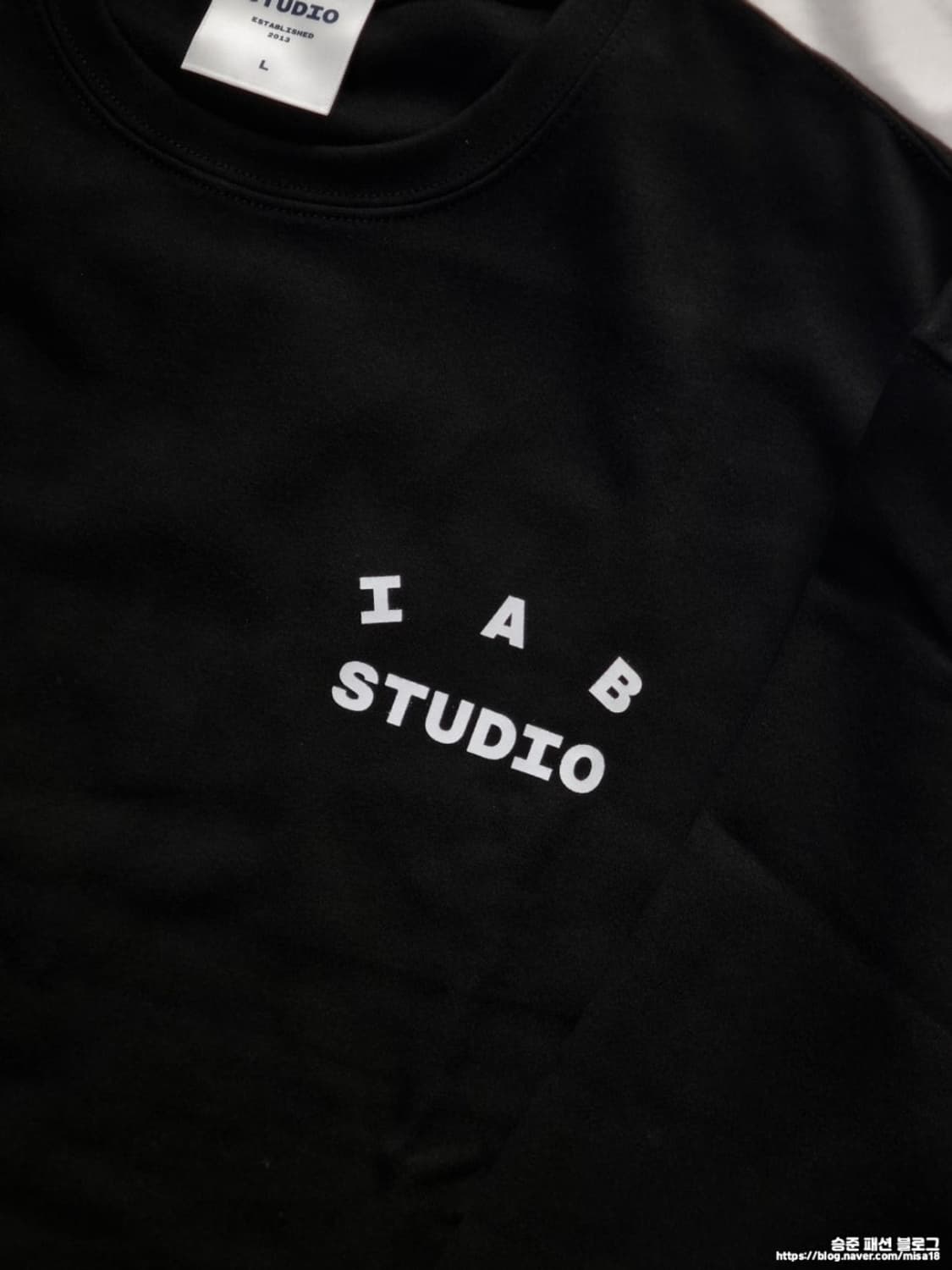 (새상품 L) 아이앱 스튜디오 롱슬리브 블랙 상품이미지5