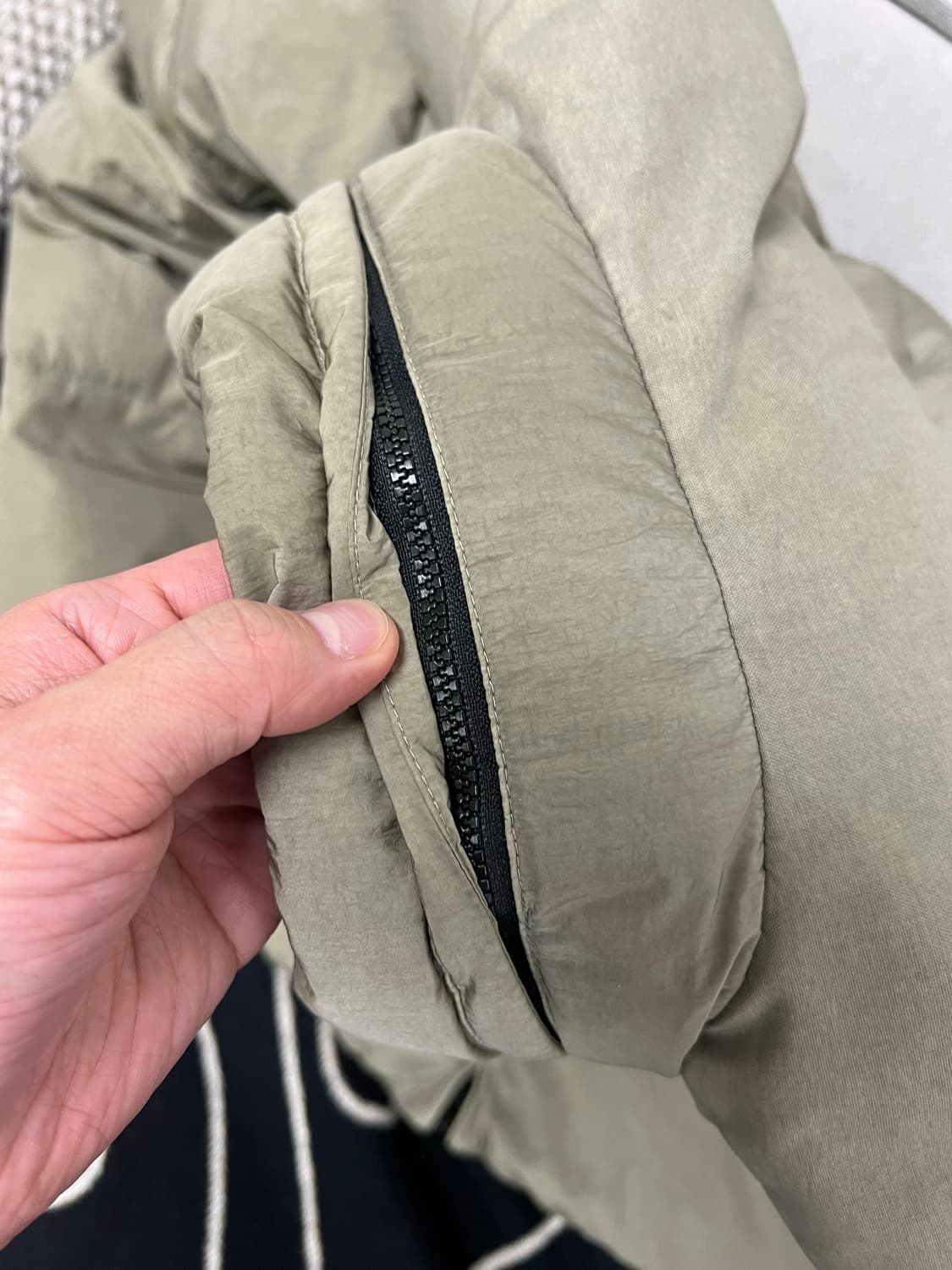 cp컴퍼니 패딩(급처) 상품이미지4