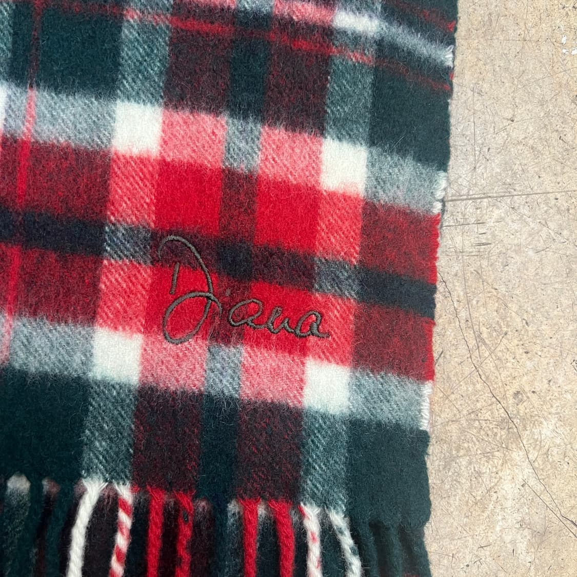 LOCHCARRON DIANA 캐시미어 머플러 상품이미지2