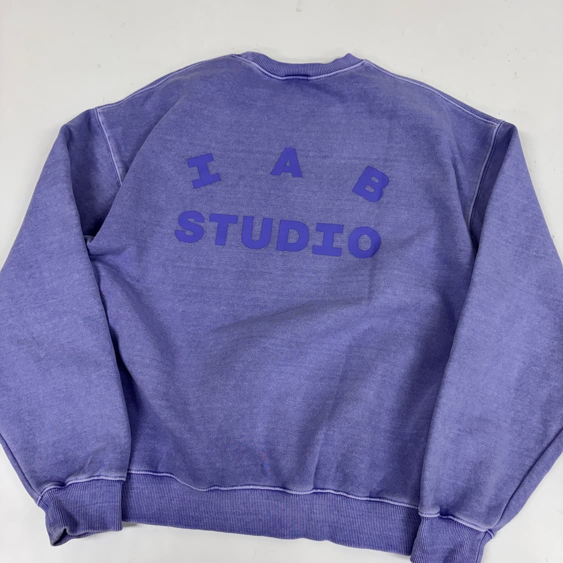 아이앱스튜디오 피그먼트 맨투맨 상품이미지6