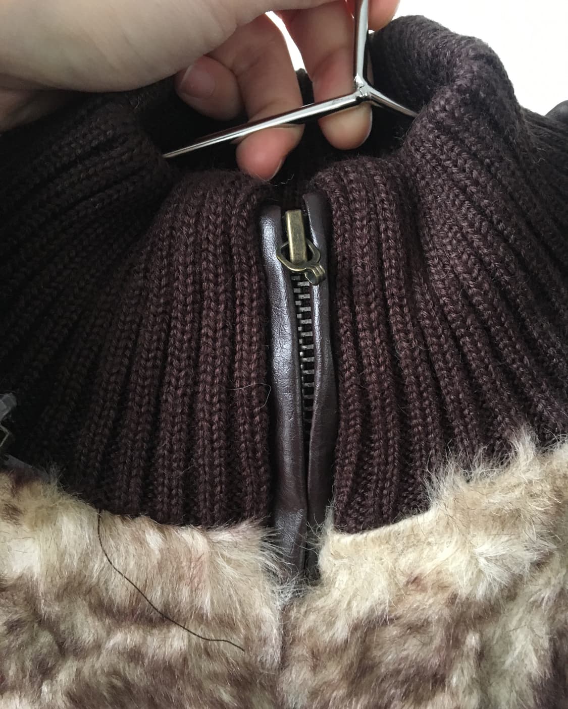 Fake fur high neck ribbed zip up 상품이미지7