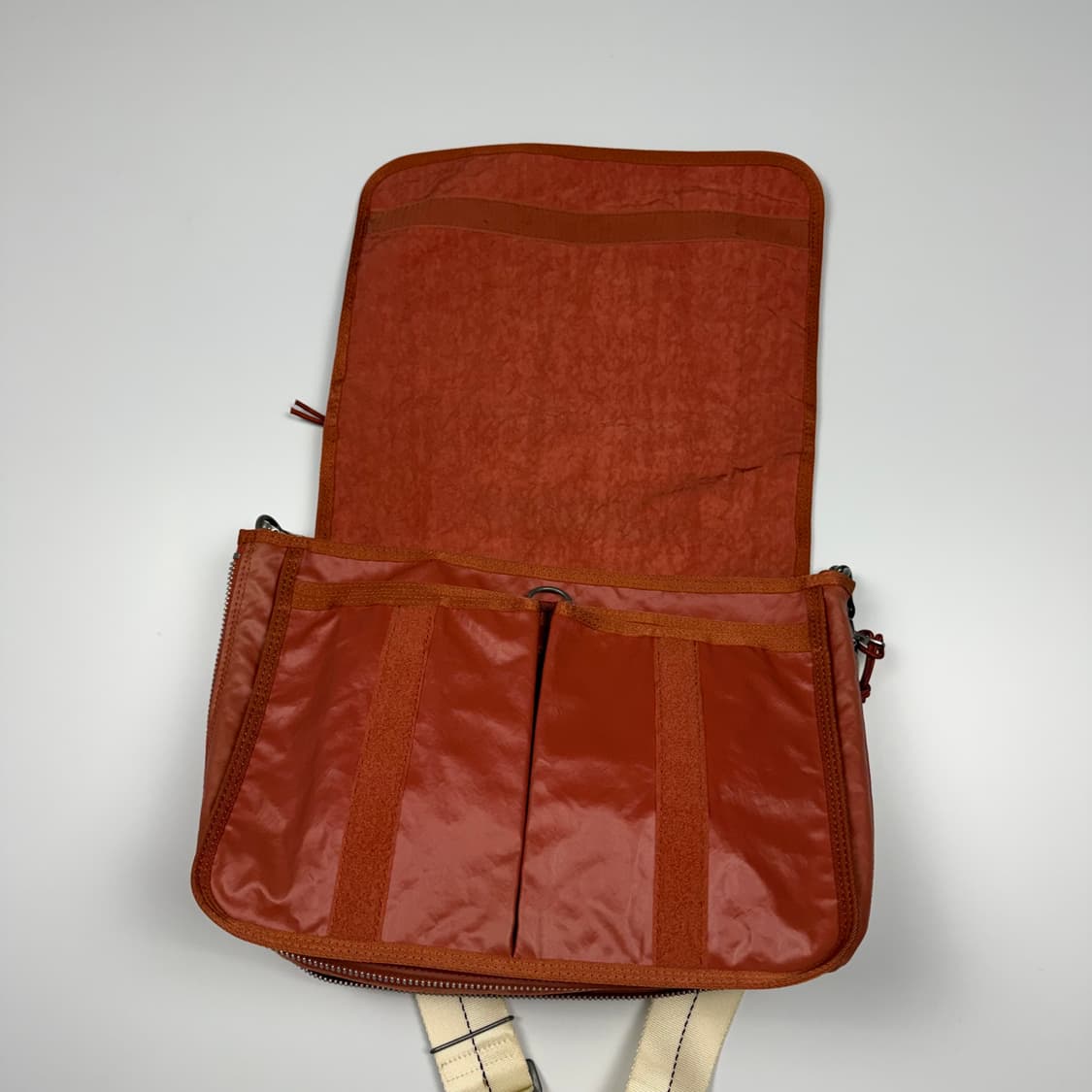 요시다포터 러기지라벨 네오 숄더백 상품이미지7