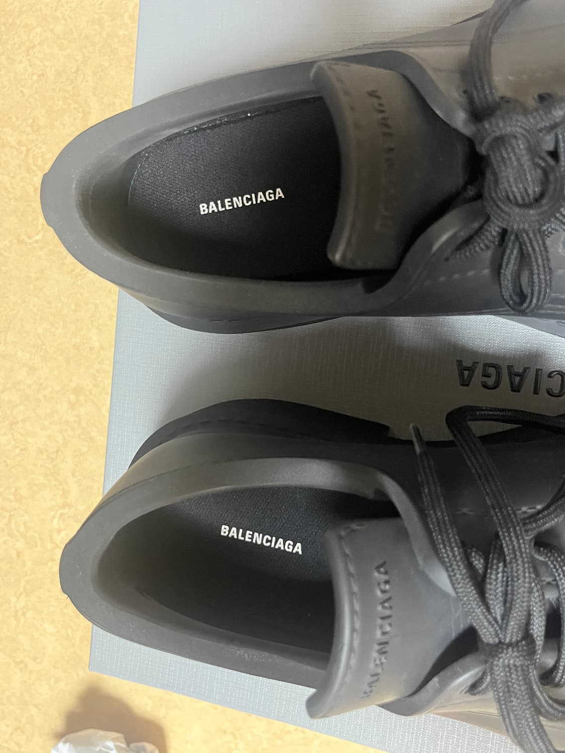 발렌시아가 스테로이드 더비39 상품이미지2