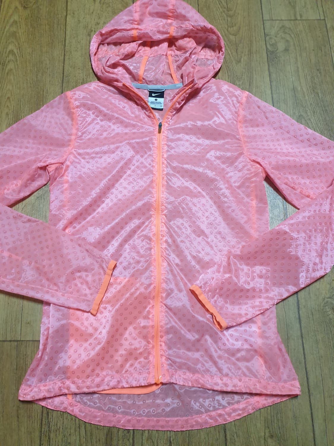 1099 나이키 바람막이 90 사이즈입니다 상품이미지2