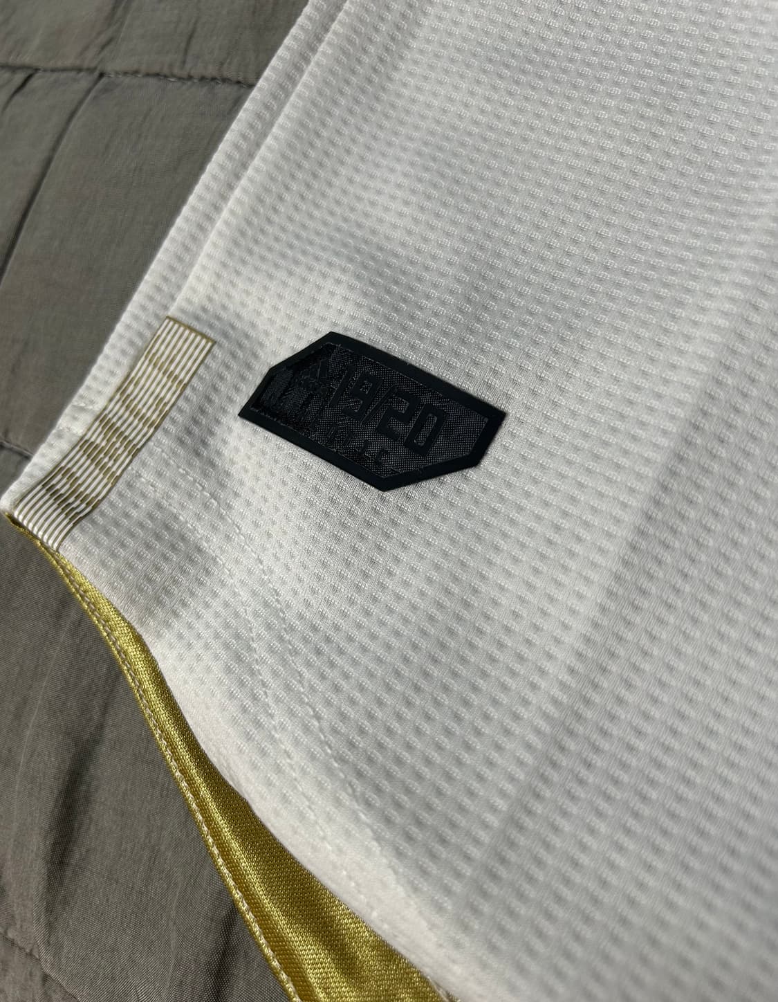 19/20 레알 마드리드 홈 어센틱 유니폼 상품이미지2