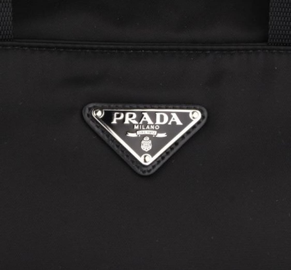 🖤 [새상품급/풀구성] PRADA 리나일론 삼각로고 은장 토트백 상품이미지3